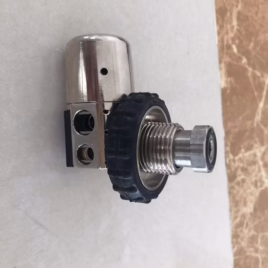 Stazione di riempimento aria con valvola di carica del serbatoio per bombola subacquea Adattatore di ricarica filettata M18X1.5